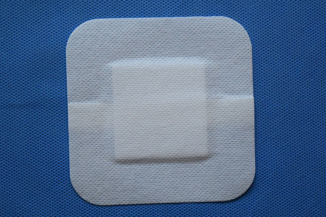自粘式傷口護(hù)貼
